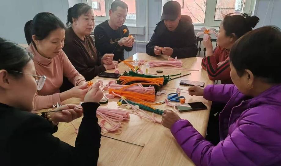 志愿服务暖银龄，大庆织就“夕阳幸福网”——市委社会工作部敬老助老专项行动深化纪实