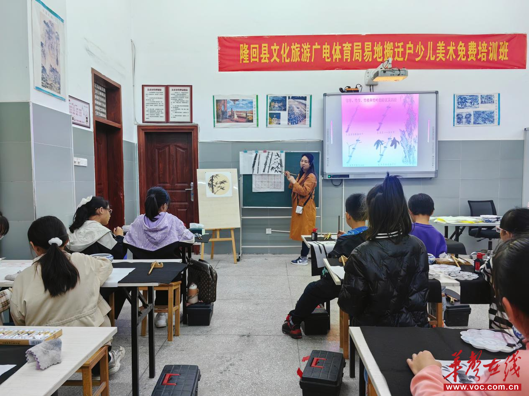 李小玉：以美为笔 绘就学生成长绚丽画卷