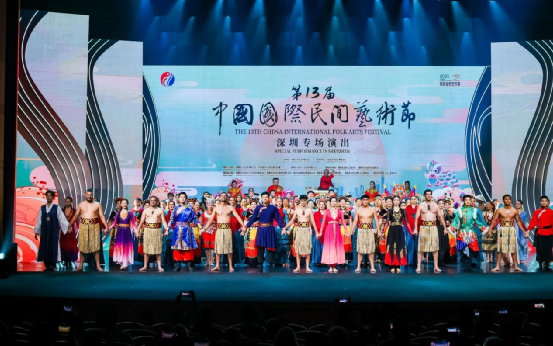 “最后一首歌响起时我差点哭了”，这场演出获赞无数！