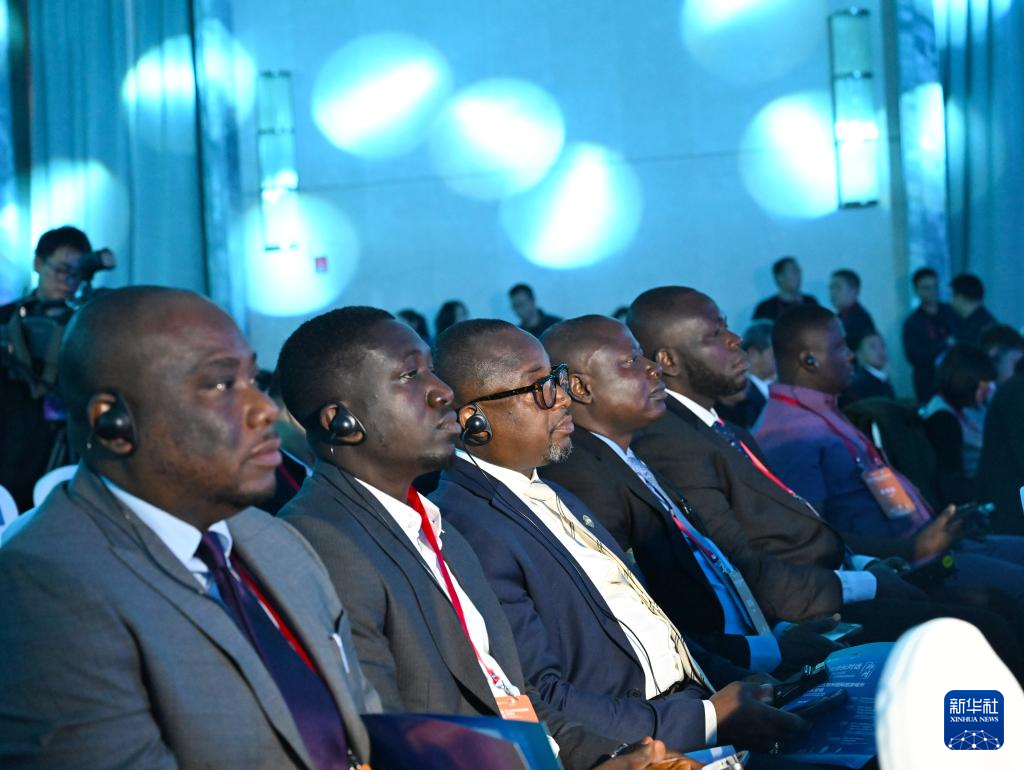 “世界市长对话·郑州暨2025郑州国际旅游城市市长论坛”开幕