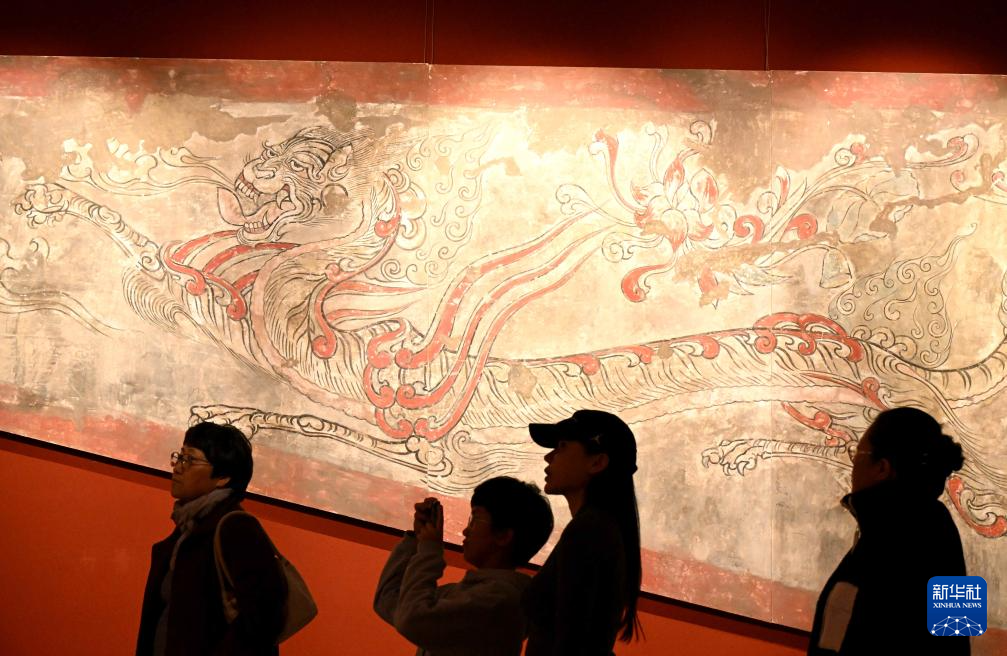 “彩墨生辉”中看“古壁乾坤”