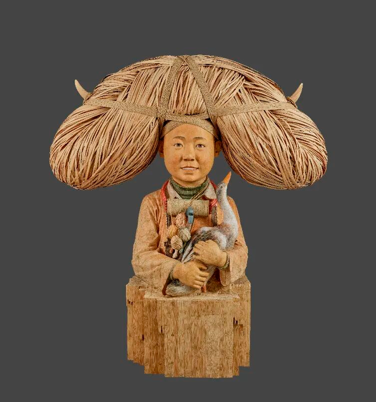 十四艺节 | 重庆61件作品入选全国三大展览 张文先 《快乐的啦啦队员咪香令人激动的一天》雕塑 185x100x198cm 2024年.jpg