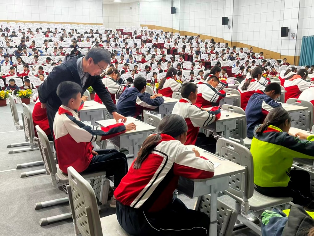 跨越山海播撒美育种子——温州文化援疆活动为边疆孩子打开艺术之窗 跨越山海播撒美育种子——温州文化援疆活动为边疆孩子打开艺术之窗