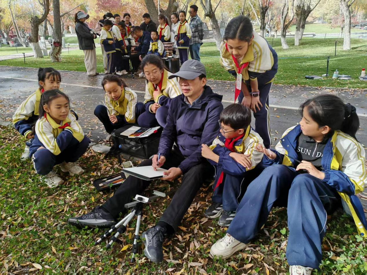 跨越山海播撒美育种子——温州文化援疆活动为边疆孩子打开艺术之窗 跨越山海播撒美育种子——温州文化援疆活动为边疆孩子打开艺术之窗