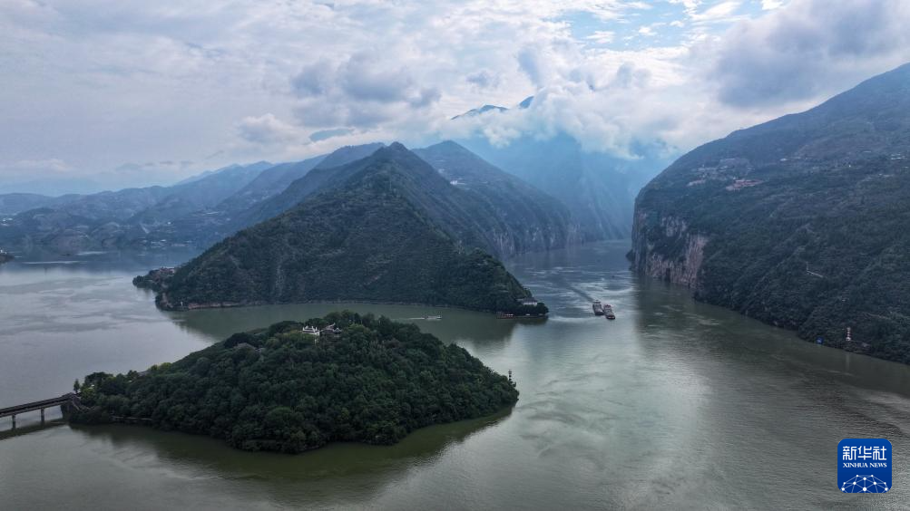 新时代中国调研行之文化中华｜重庆奉节：“诗城”风光引游人