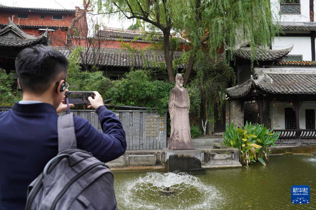 新时代中国调研行之文化中华｜重庆奉节：“诗城”风光引游人