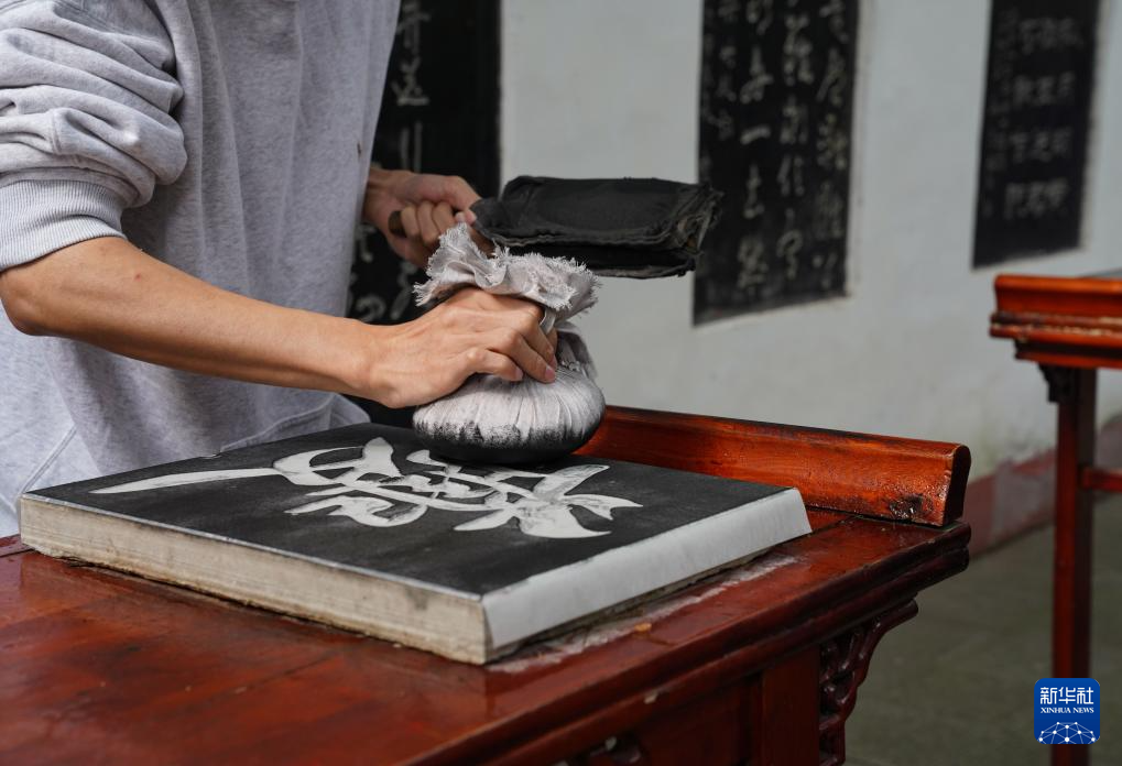 新时代中国调研行之文化中华｜重庆奉节：“诗城”风光引游人