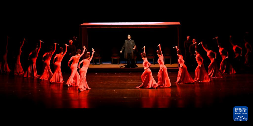 荷花奖获奖舞剧《热血当歌》亮相乌鲁木齐