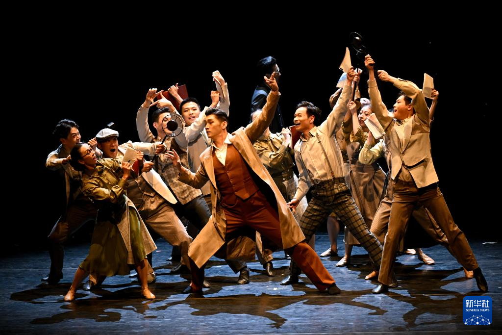 荷花奖获奖舞剧《热血当歌》亮相乌鲁木齐