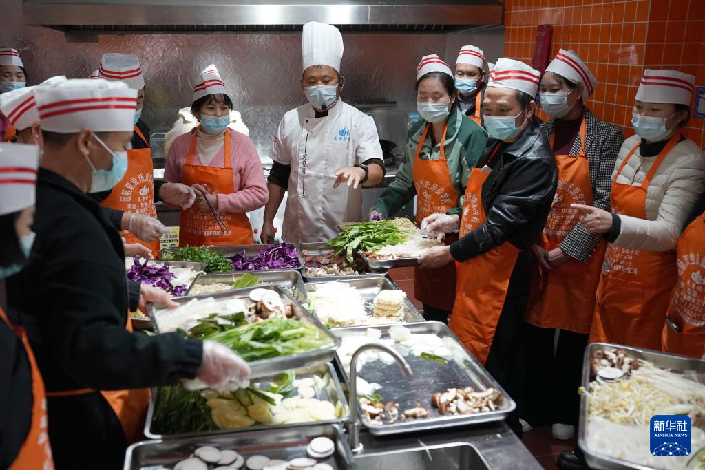 陕西旬阳:职业培训促就业