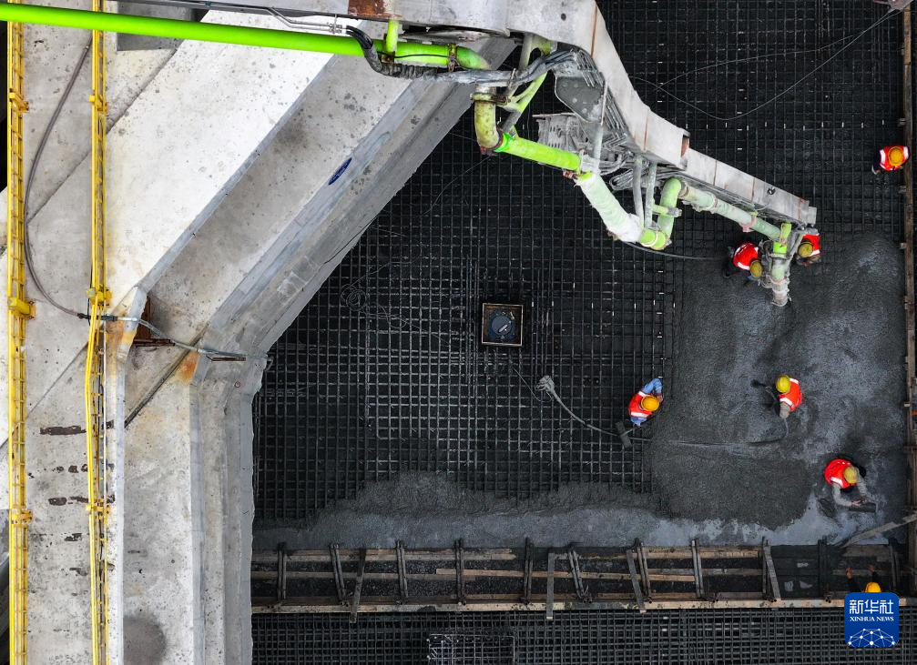 新建沪宁合高铁海门北站核心区基坑底板顺利封底
