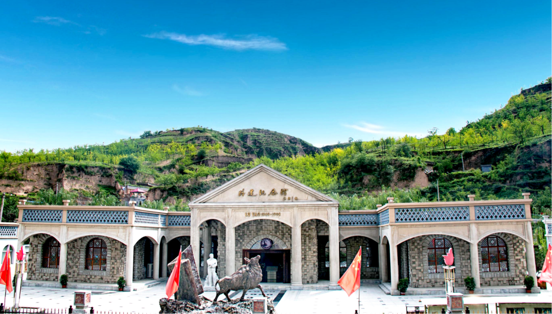 “影视人生 剧绘繁星”2025年度微短剧盛典在陕西清涧启幕:共筑文化自信 绘就微短剧时代新篇章