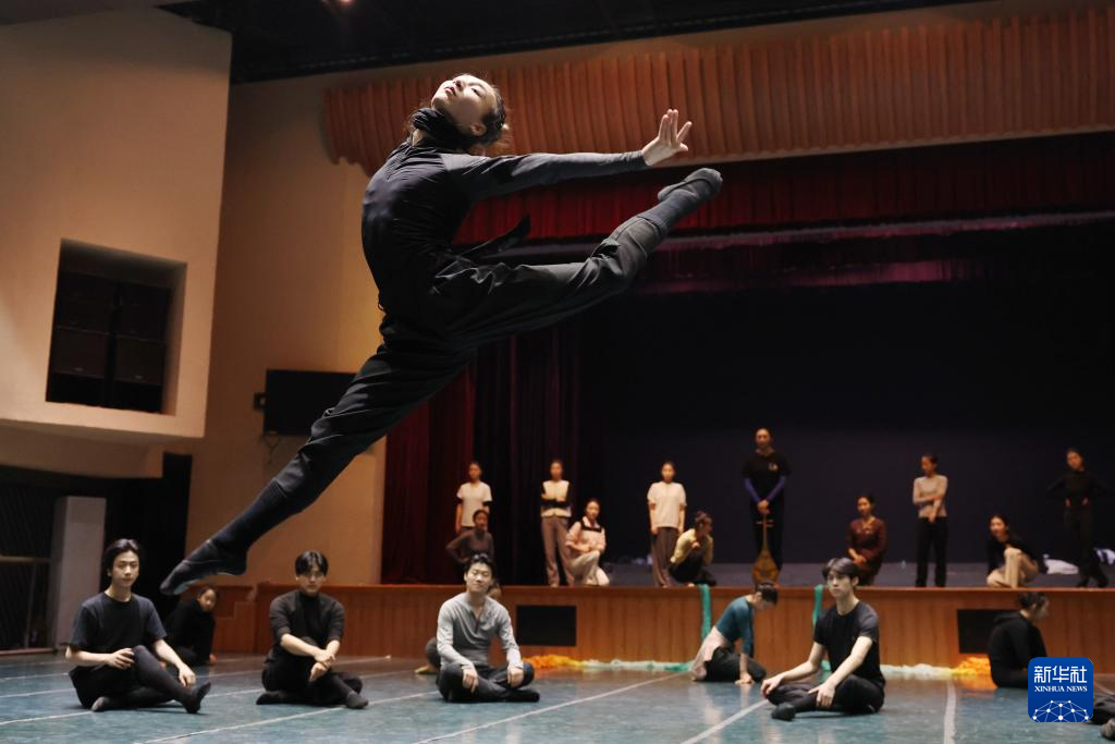 新时代中国调研行之文化中华丨舞从敦煌来