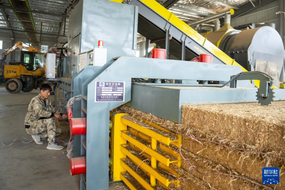 湖南长沙：变废为宝 推进秸秆回收利用