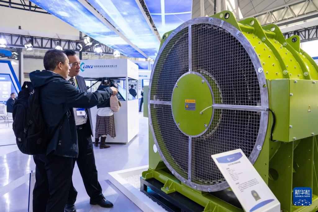 2025中国国际轨道交通和装备制造产业博览会在湖南株洲开幕