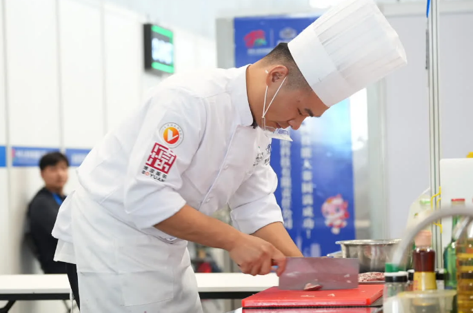 以赛为媒！在技能强国的土壤中茁壮成长