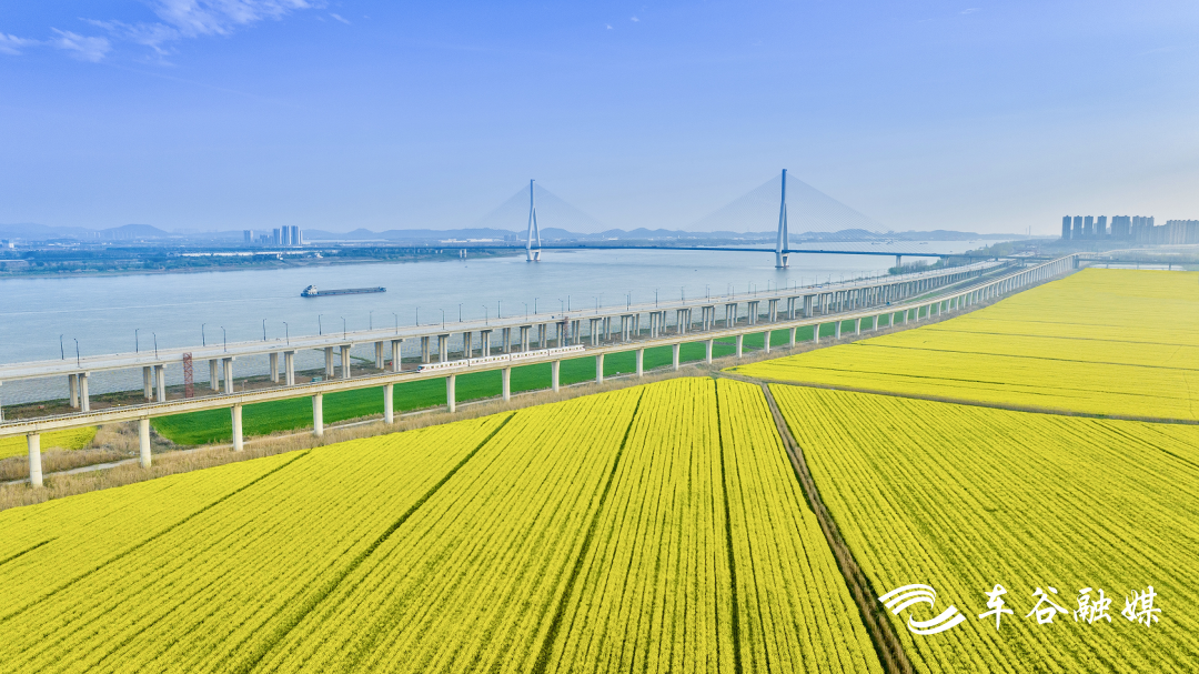 “水、陆、空”立体交通网全面铺开 中国车谷热潮奔涌势升腾