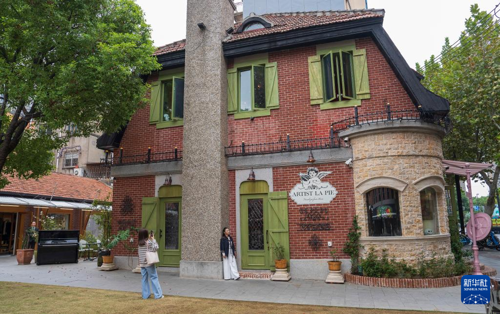 上海愚园路：青春经济添彩艺术生活