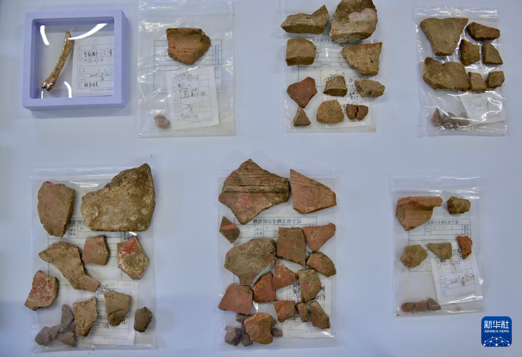 文化中国行·守宝人｜徒步山野间 守护红山文化