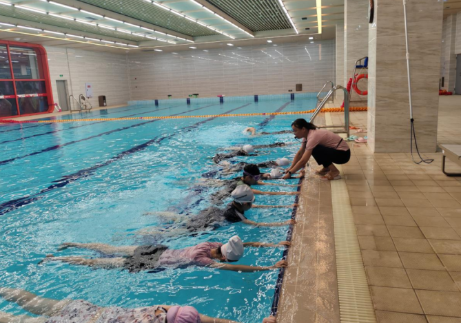 美好教育看得见|奥运冠军当老师，重庆这所学校的体育课不只教“输赢”