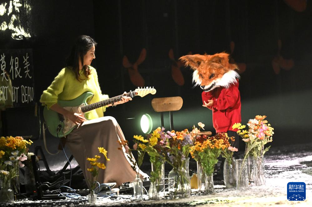 中法合作音乐戏剧《小王子》在武汉首演