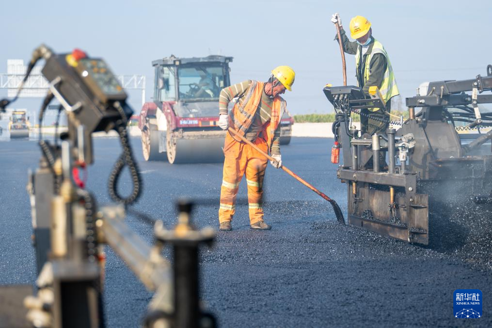 京港澳高速湖北北段改扩建工程临近收官