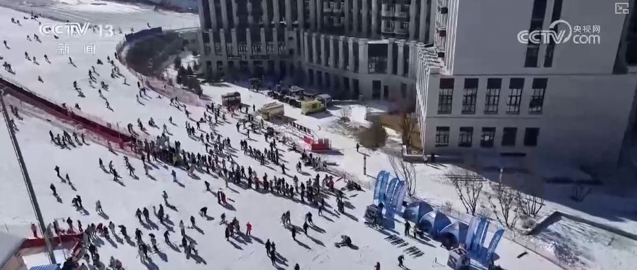 创新业态释放“冬雪夏凉”资源优势新活力 “高端赛事+大众活动”添彩花样冰雪