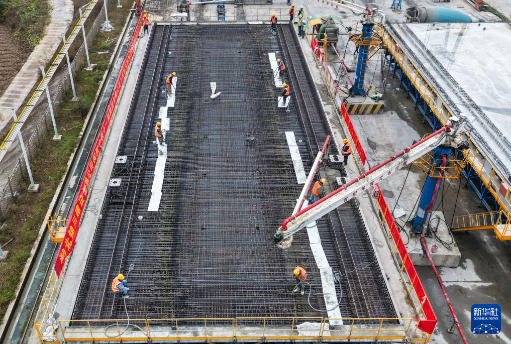 重庆至万州高铁建设进展顺利