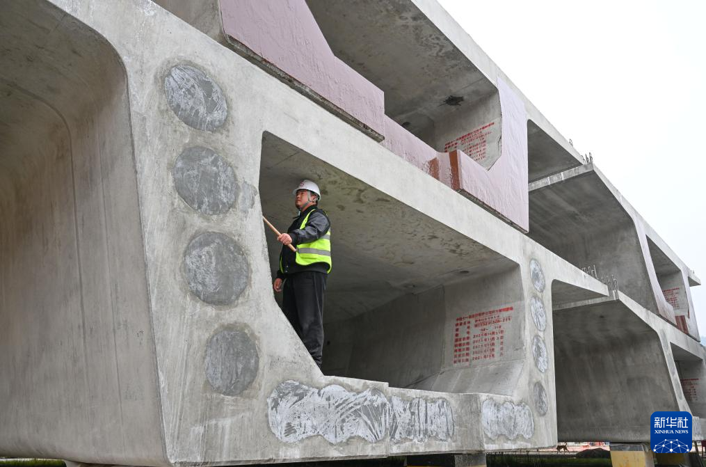 重庆至万州高铁建设进展顺利