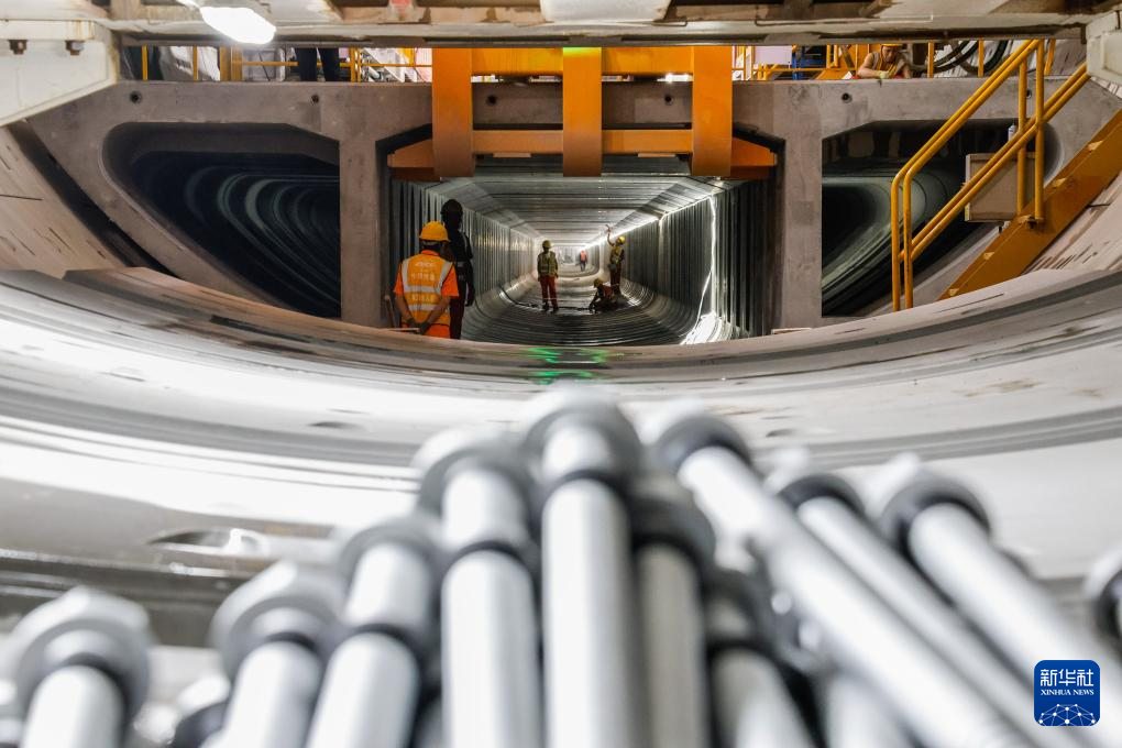 广州“高铁进城”西塱隧道掘进过半