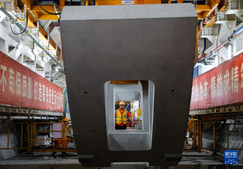 广州“高铁进城”西塱隧道掘进过半