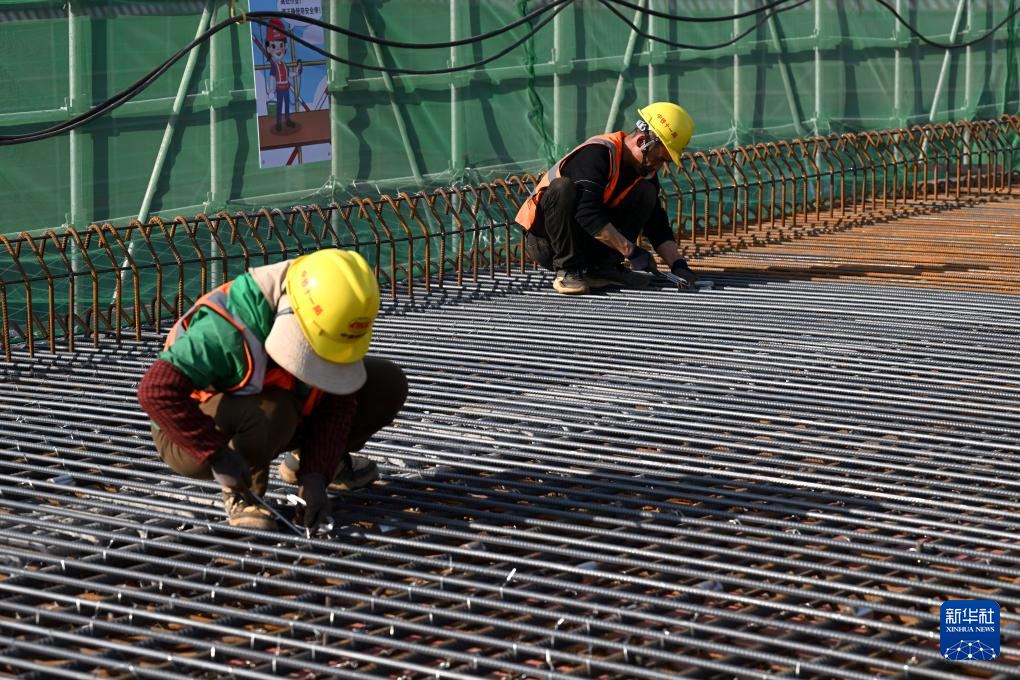安徽淮北：淮北西站站前广场加紧建设