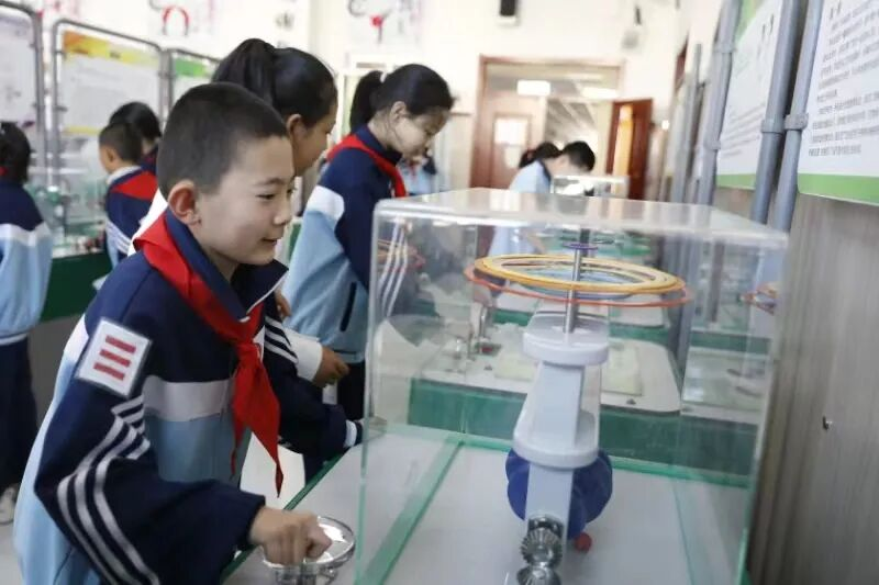 鄂托克旗：用科技书写县域教育新传奇