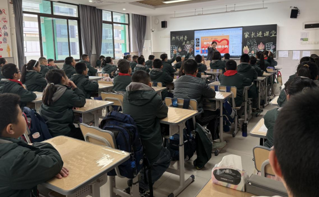 科普上门+隐患排查 重庆燃气送安全知识进校园