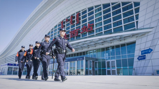 “三见警”的东胜实践：从“见警察”到“见安全”的治理效能变革