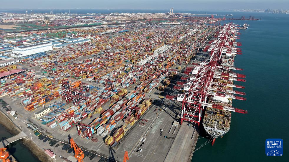 山东港口青岛港：年货物吞吐量再破7亿吨