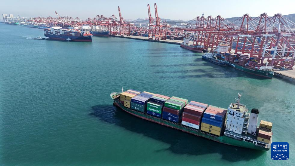 山东港口青岛港：年货物吞吐量再破7亿吨
