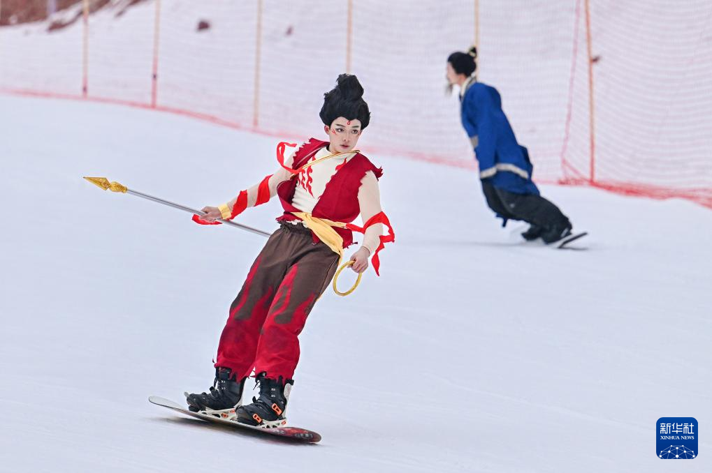 四川启动2025冬季旅游季