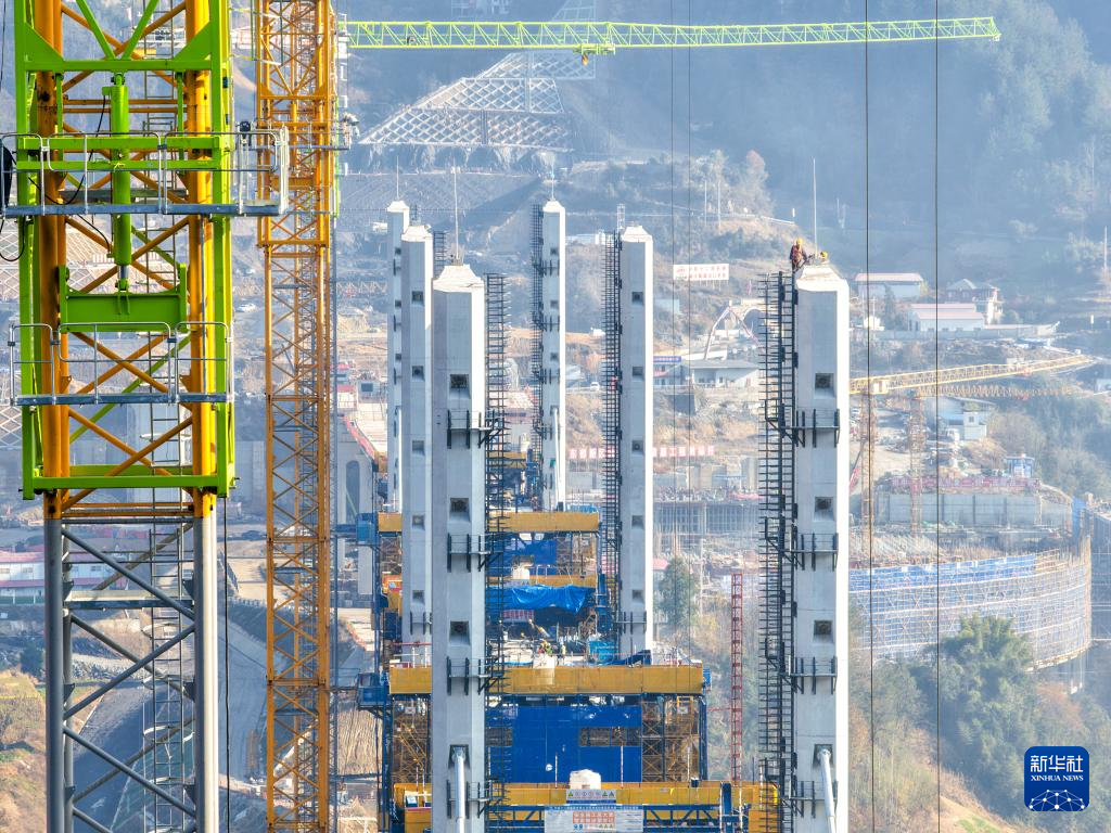 西渝高铁建设稳步推进