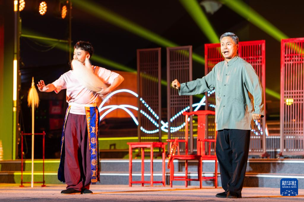 2025年湖南“欢乐潇湘”优秀群众文艺作品展演在长沙举行