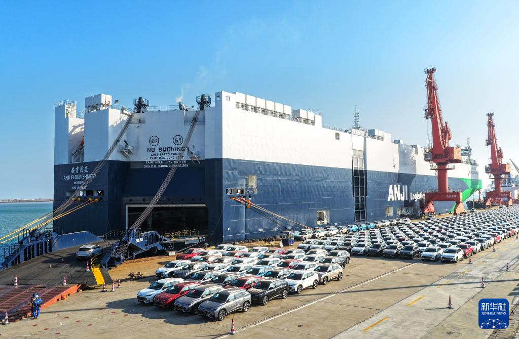连云港口岸新能源汽车出口增长显著