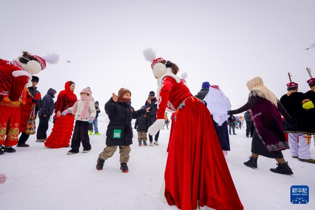 新疆昭苏:非遗展演迎新年