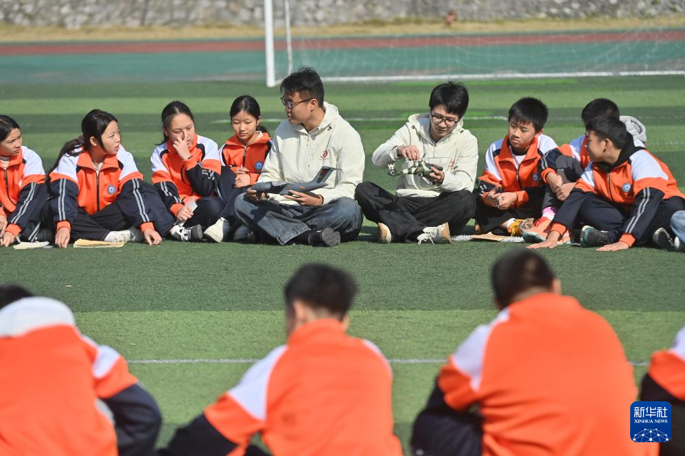 西工大研究生持续支教大苗山