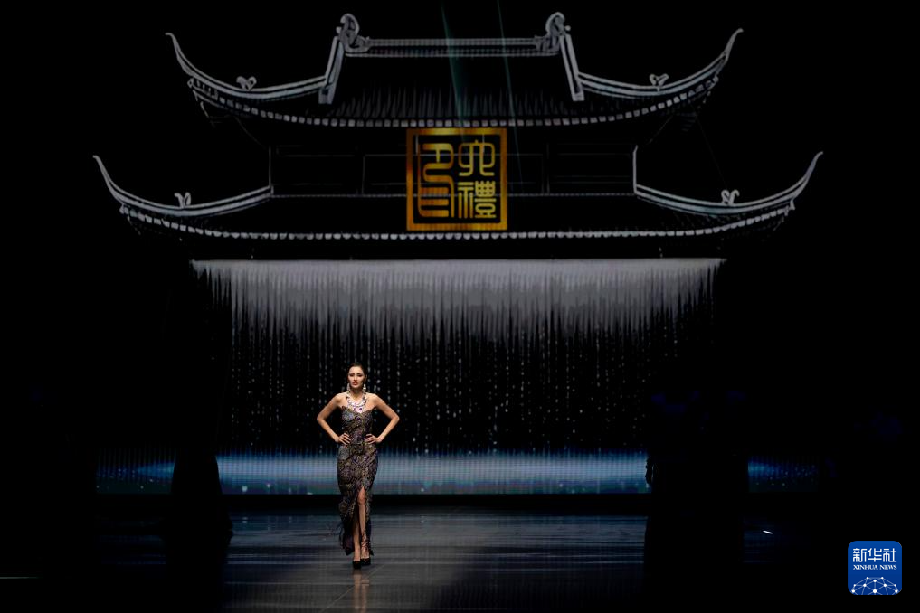 2026第十二届哈尔滨国际时装周启幕