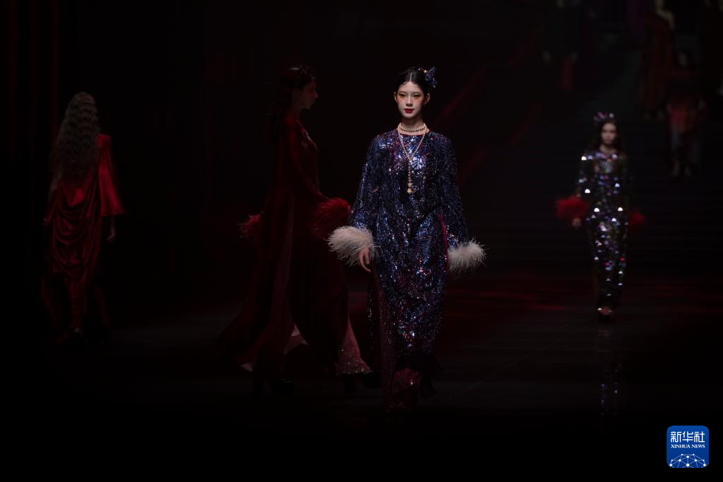 2026第十二届哈尔滨国际时装周启幕