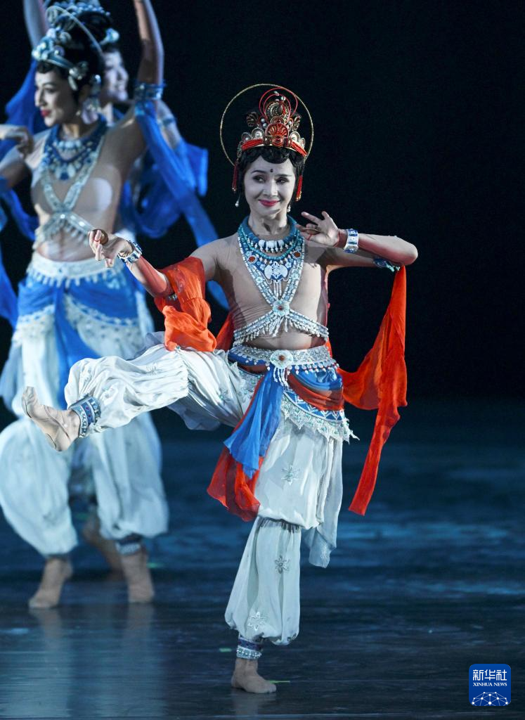 舞剧《她的龟兹》在北京首演