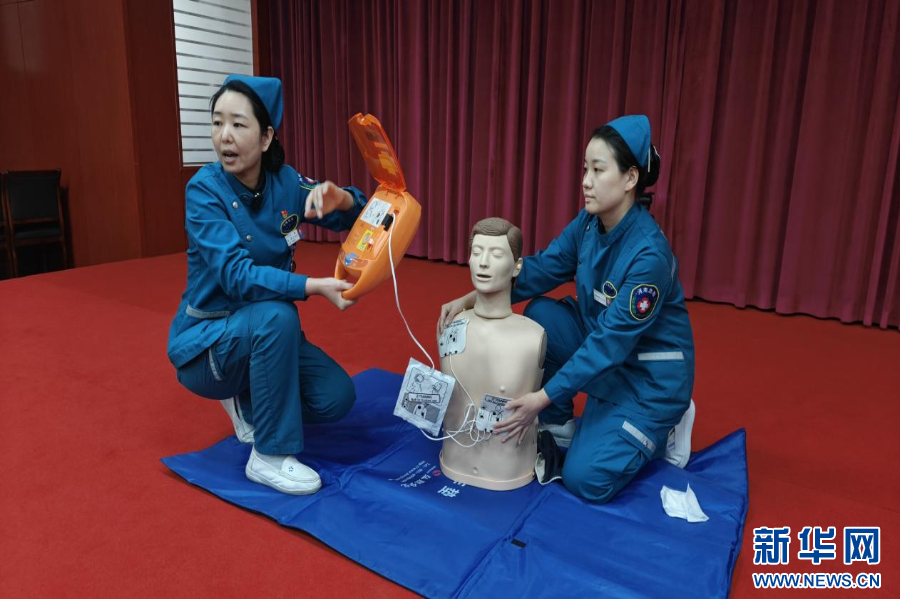 河南多地开展国家急救日倡议活动