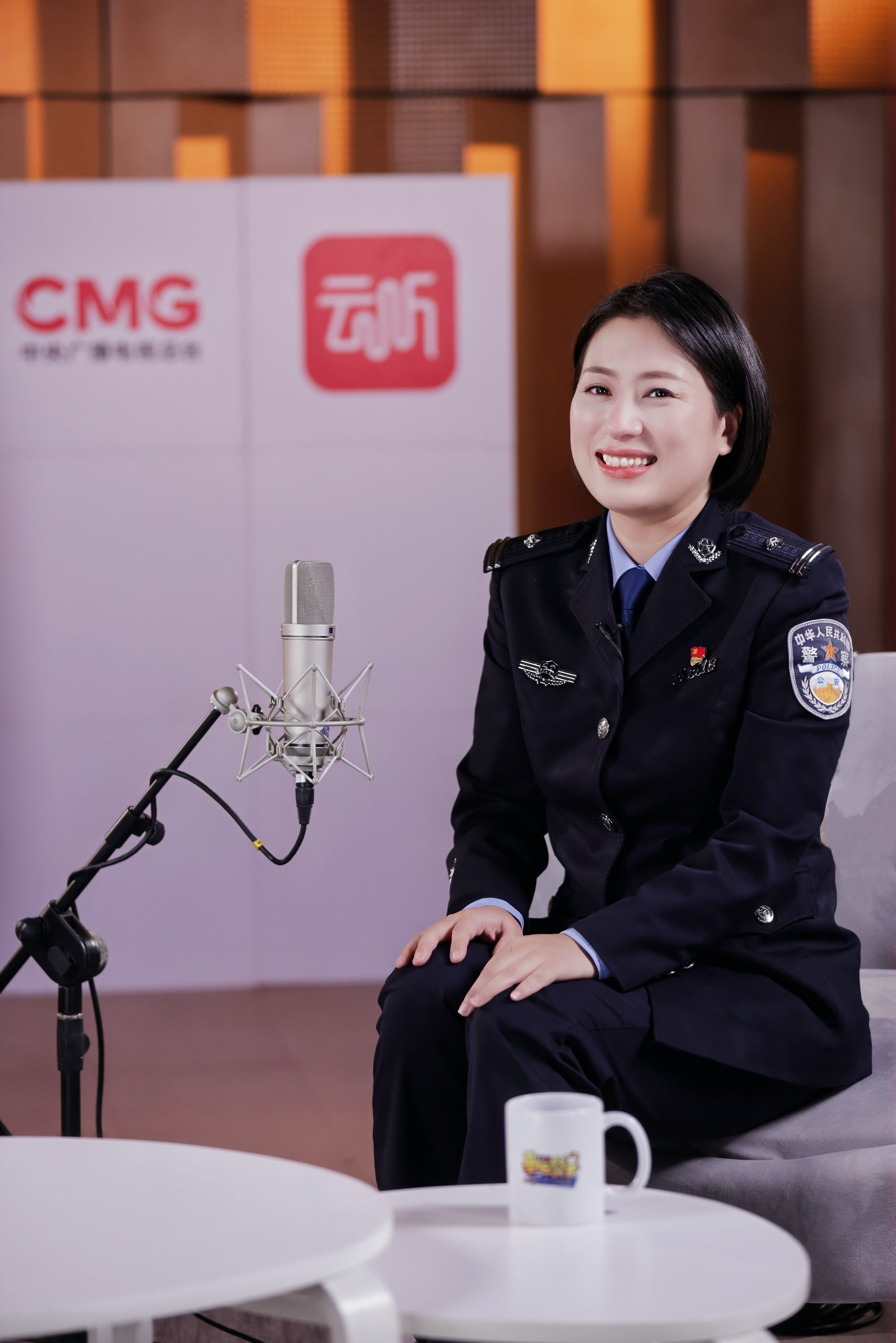 基层警事:绥中“网红警花”的多重身份