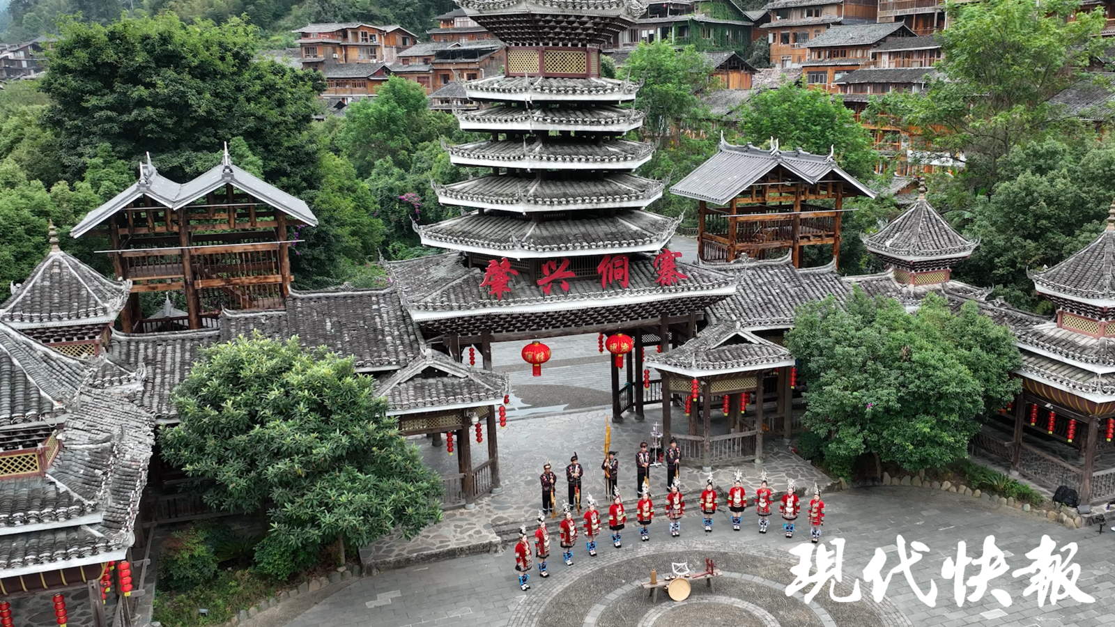 改革者 正青春｜侗族“三宝”怎样变时尚单品？