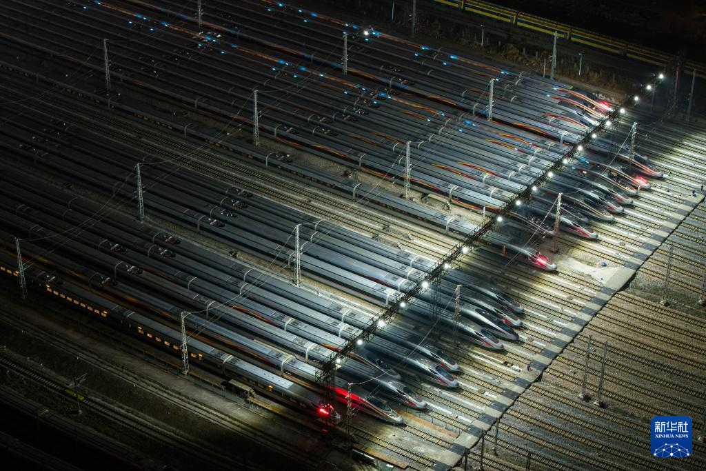 “陆地舰队”蓄势待发